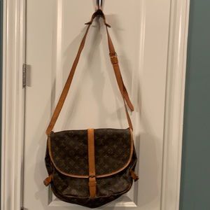 Louis Vuitton Messenger Bag